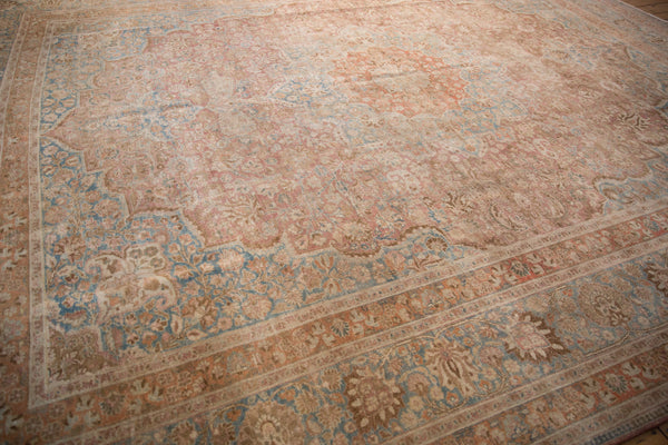 Vintage Distressed Meshed Carpet // ONH Item: ee005166, Image 5