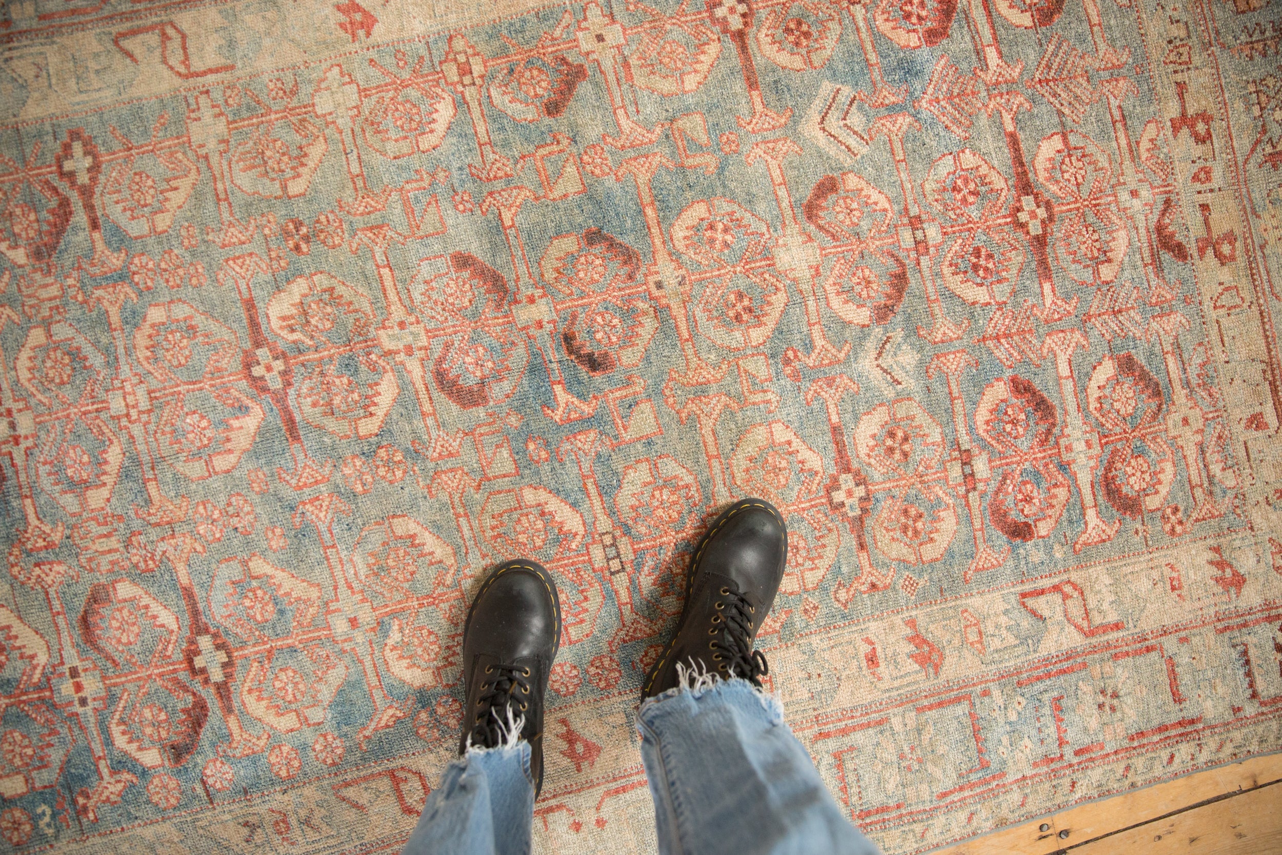 Vintage Fine Distressed Mehriban Rug // ONH Item: ee005169, Image 1