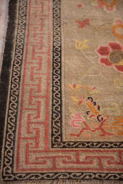 Antique Ningxia Rug // ONH Item: ee005192, Image 7