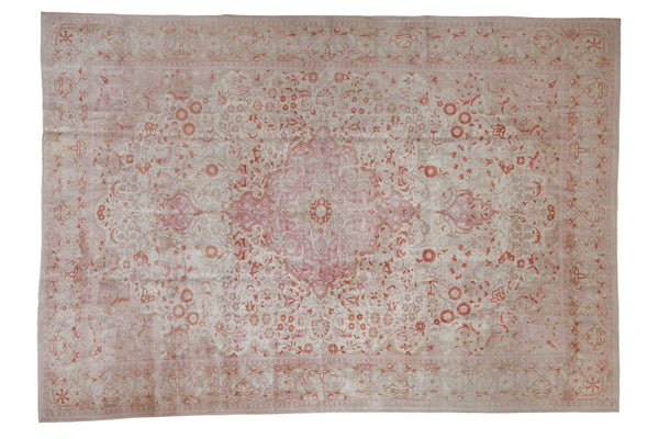 Vintage Distressed Kaisary Carpet // ONH Item: ee005217