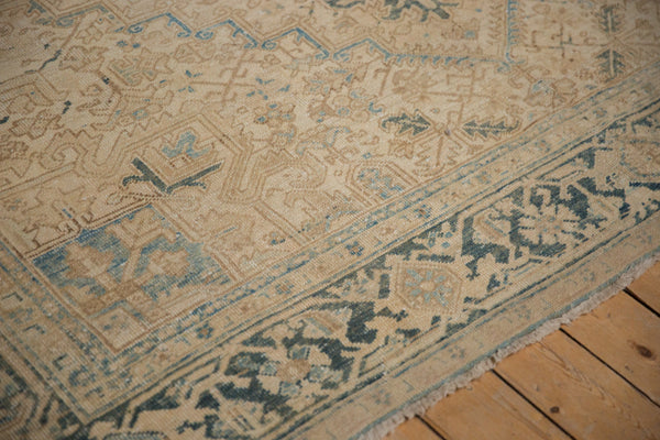 Vintage Distressed Heriz Carpet // ONH Item: ee005231, Image 4