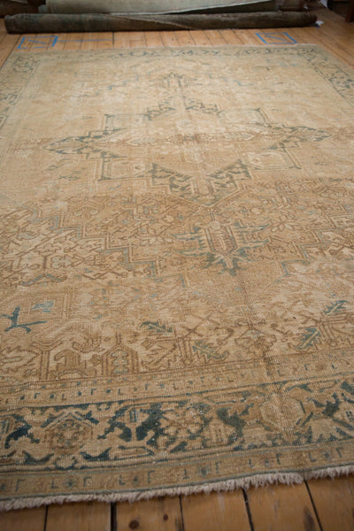 Vintage Distressed Heriz Carpet // ONH Item: ee005231, Image 9