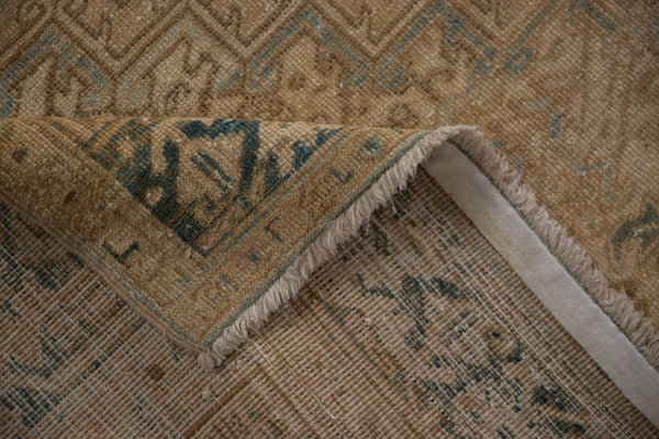 Vintage Distressed Heriz Carpet // ONH Item: ee005231, Image 13