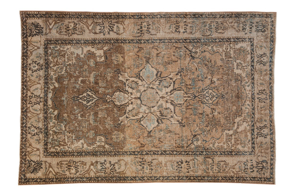 Vintage Distressed Isfahan Rug // ONH Item: ee005235