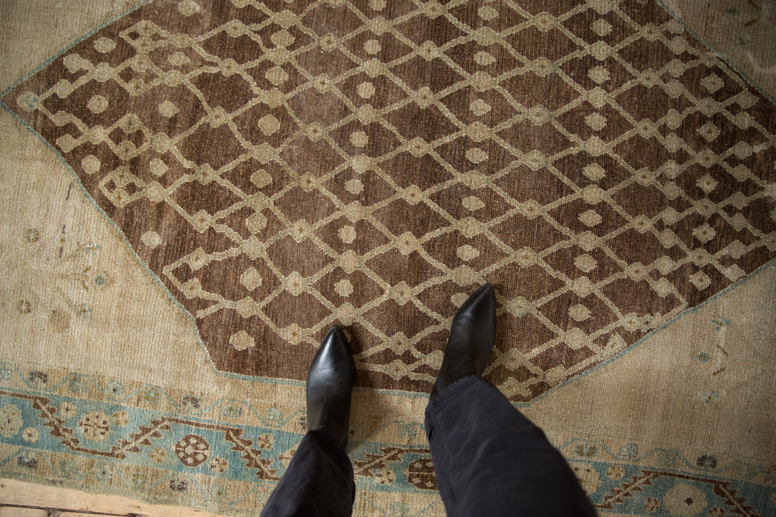 5x7.5 Antique Distressed Hamadan Rug // ONH Item ee005264, Image 1