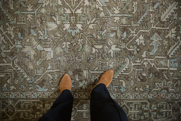 7.5x10 Vintage Distressed Heriz Carpet // ONH Item ee005275, Image 1