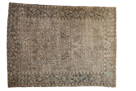 7.5x9.5 Vintage Distressed Heriz Carpet // ONH Item ee005278