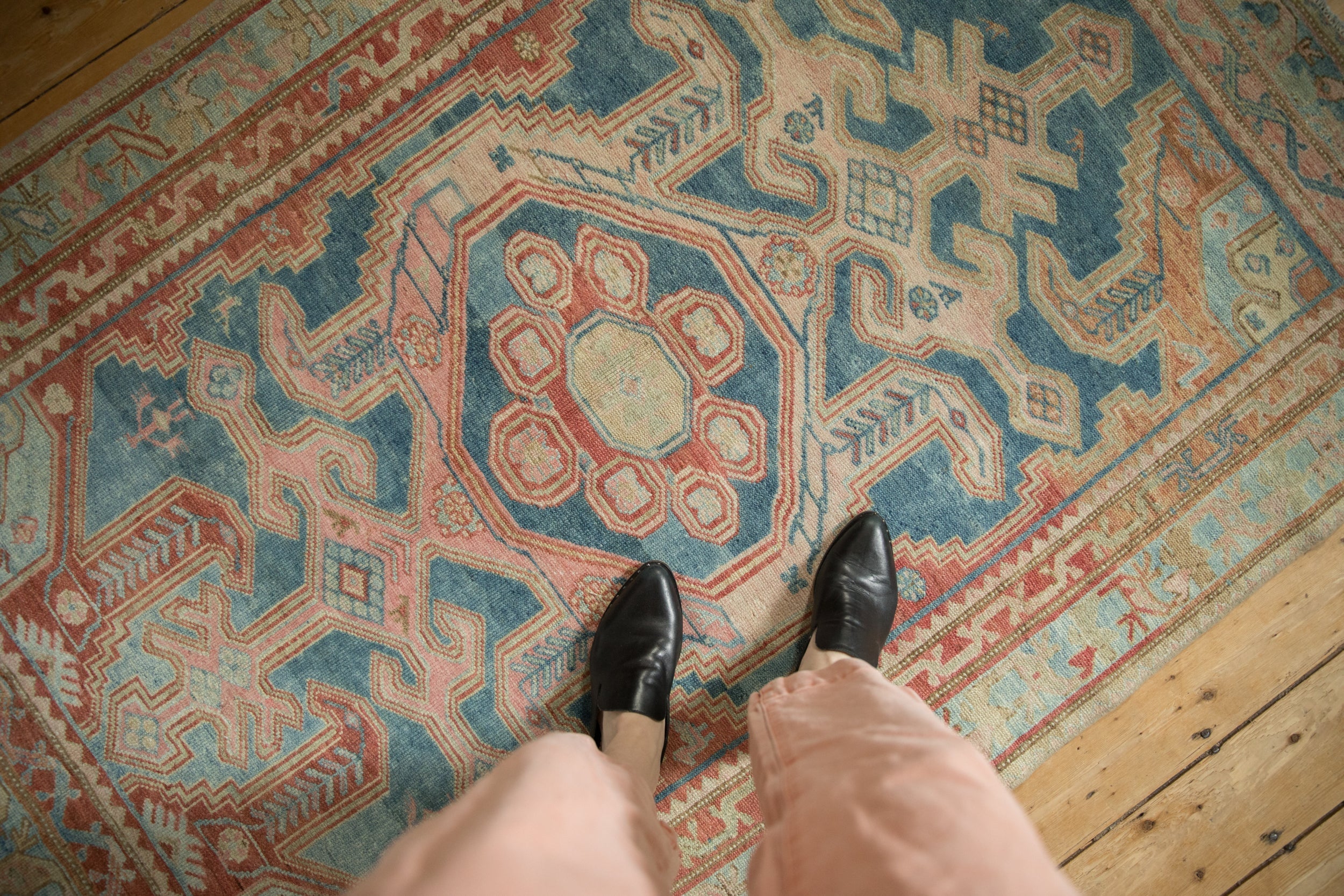 4x6 Vintage Distressed Malayer Rug // ONH Item ee005348, Image 1