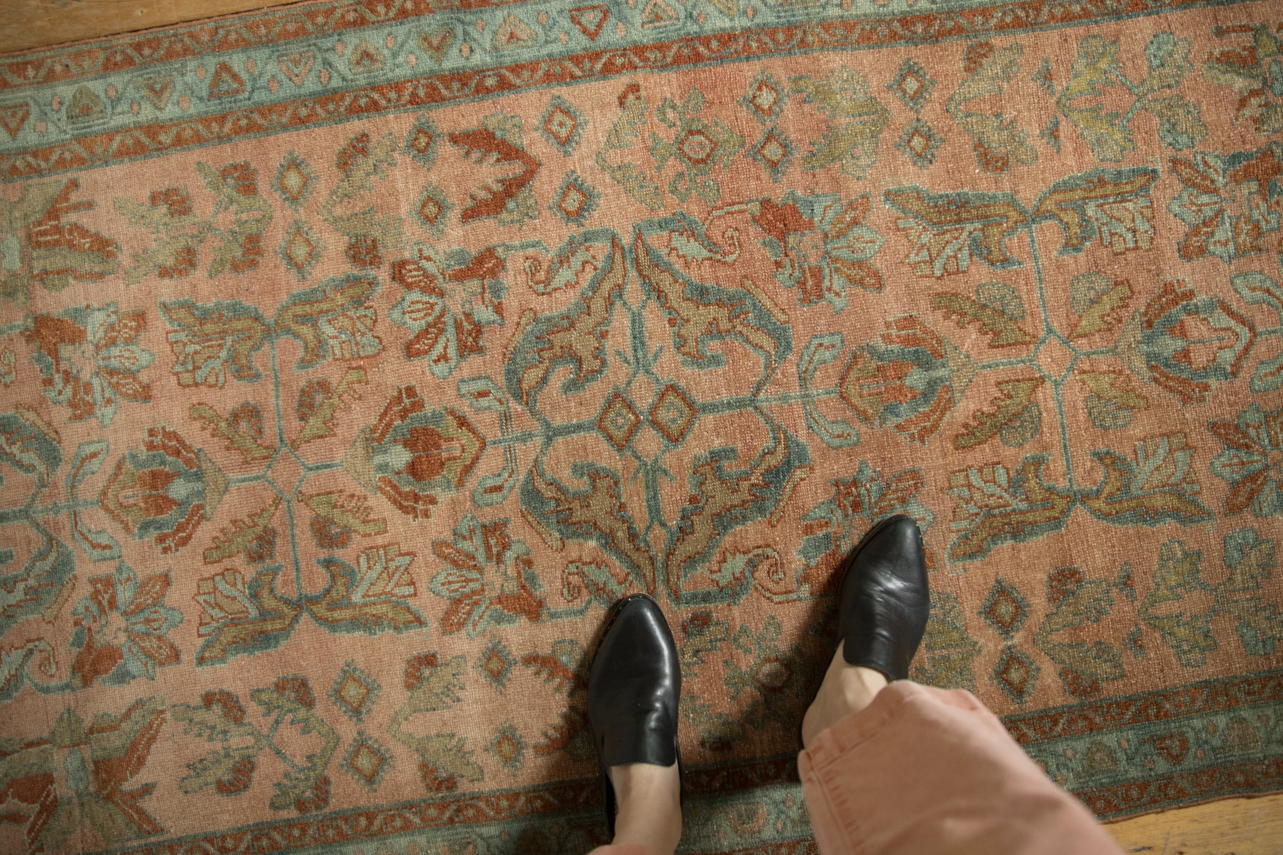 3.5x6 Vintage Distressed Lilihan Rug // ONH Item ee005354, Image 1