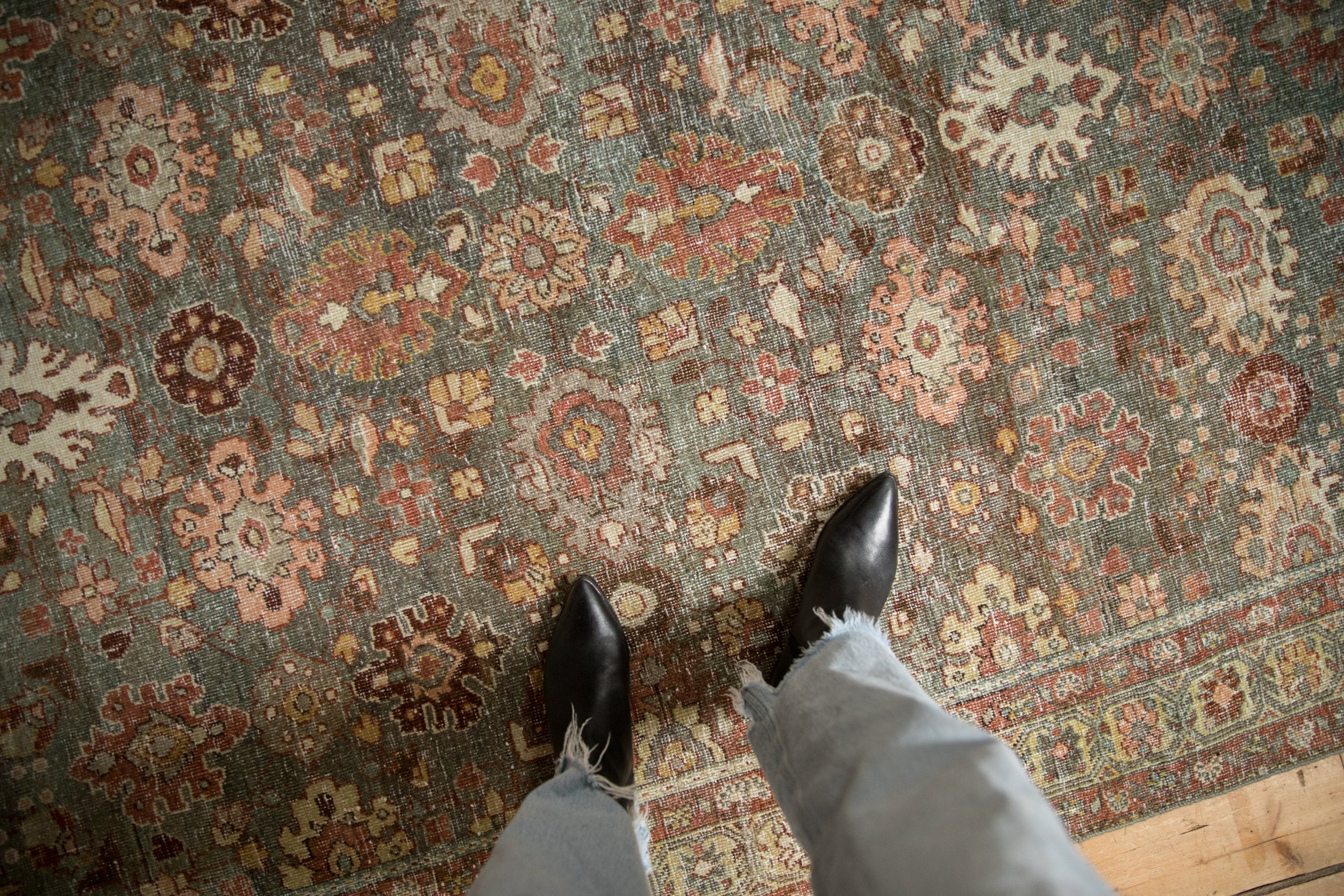 5x10 Vintage Distressed Mahal Rug Runner // ONH Item ee005392, Image 1