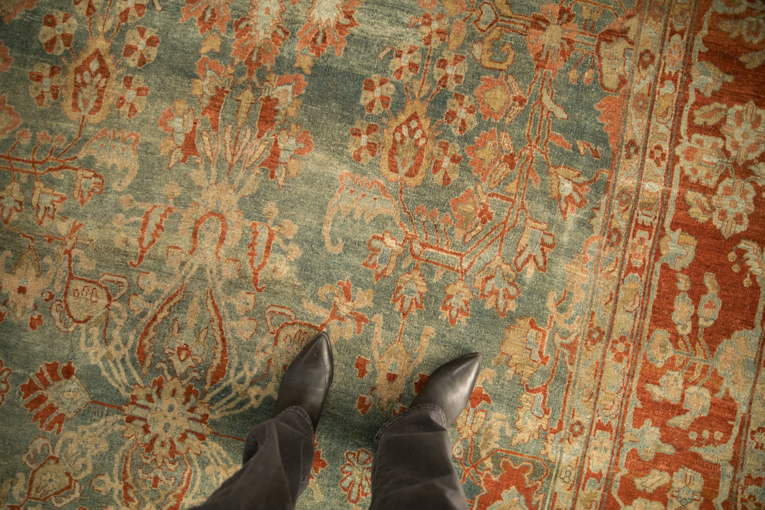 8x13.5 Antique Distressed Sarouk Carpet