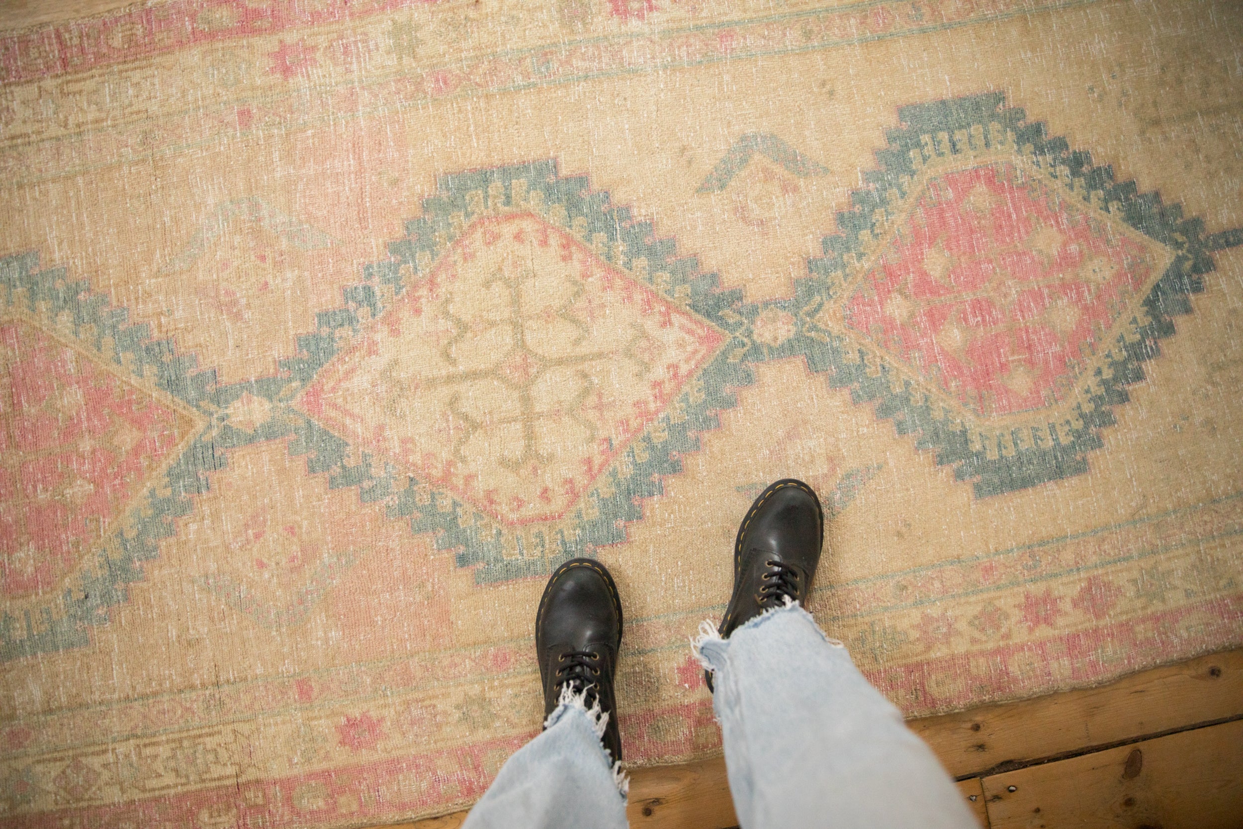 3.5x8 Vintage Distressed Serab Rug Runner