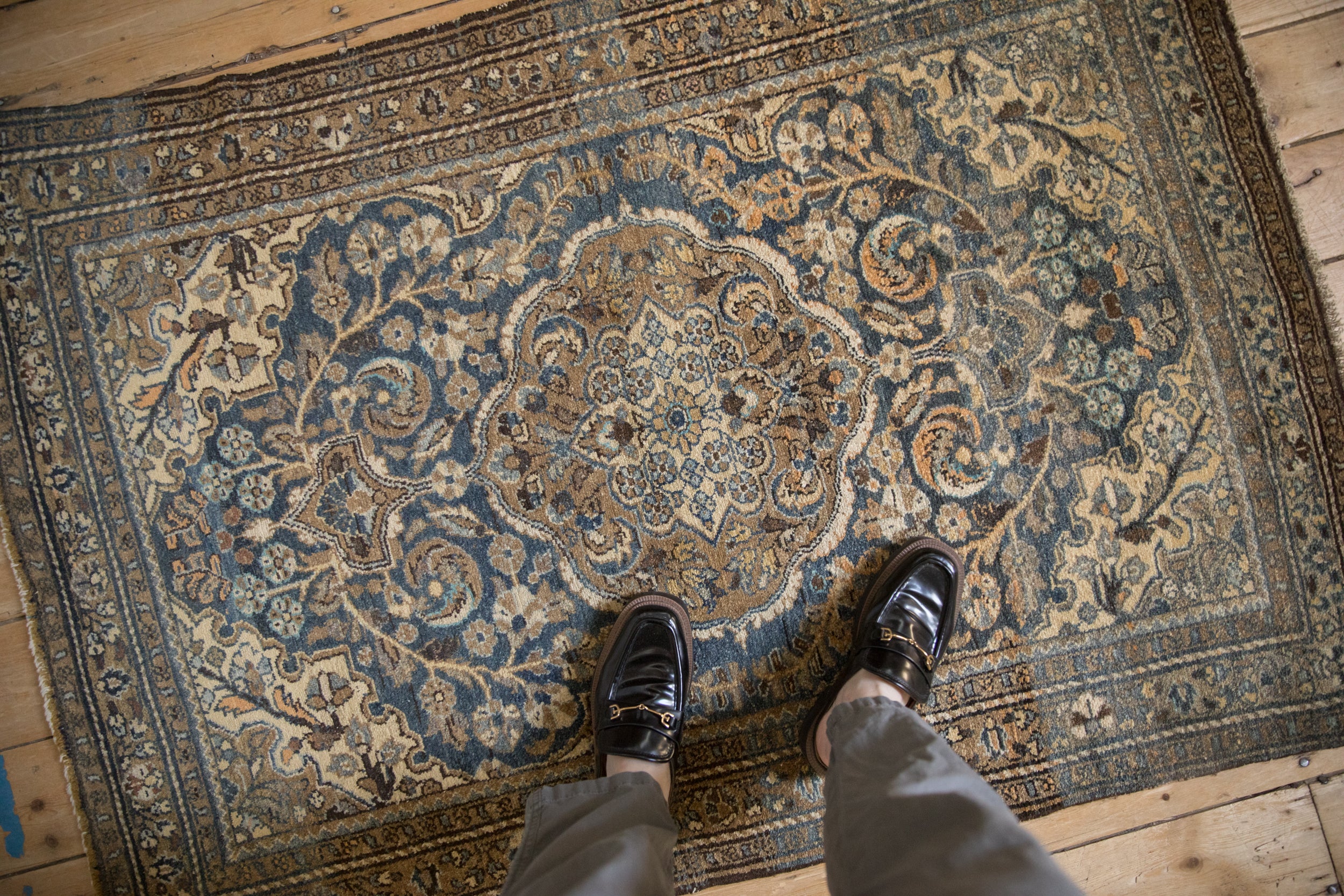 3.5x5 Vintage Distressed Dargezine Rug