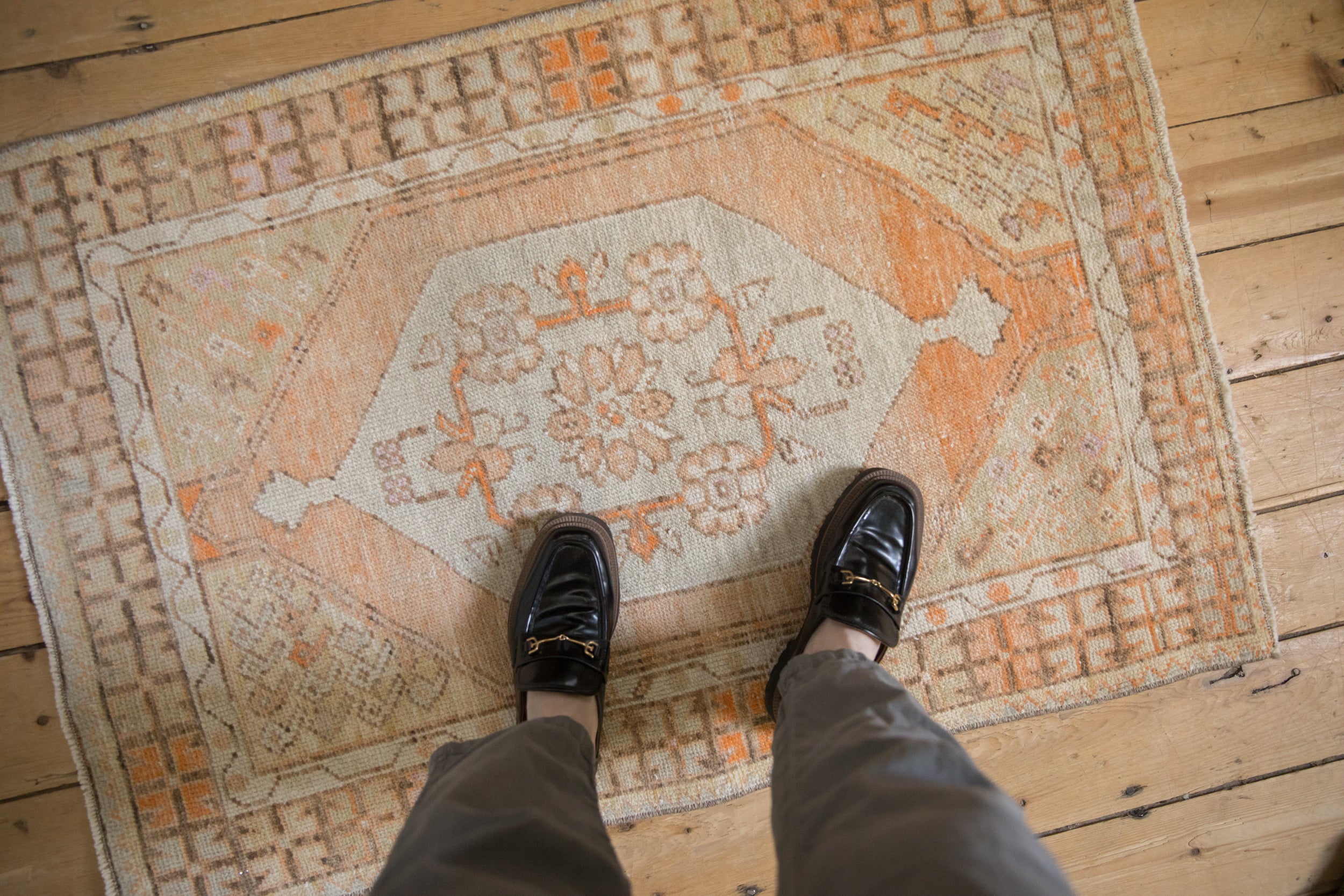 2.5x4 Vintage Distressed Oushak Rug