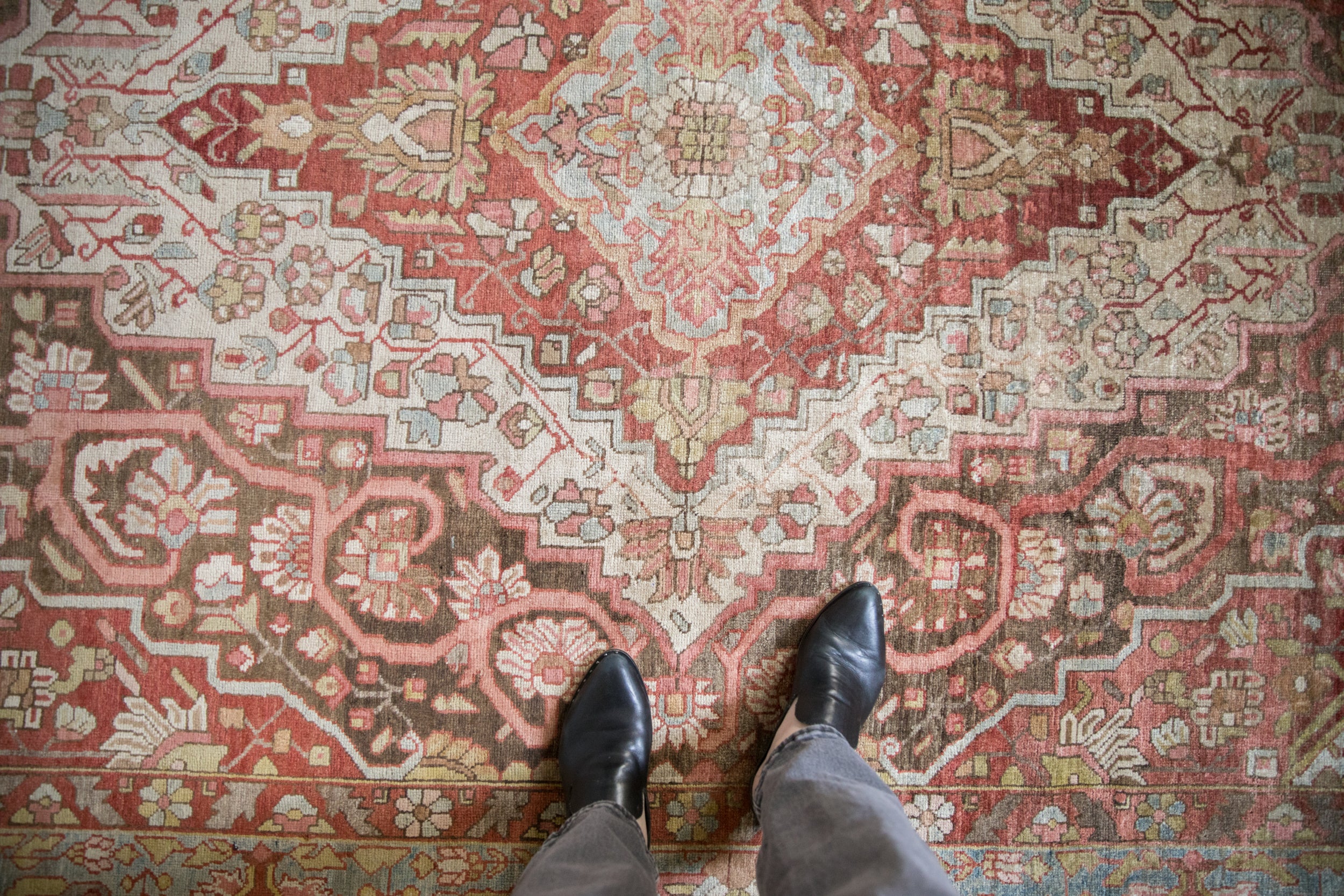 7x10 Antique Distressed Sarouk Carpet