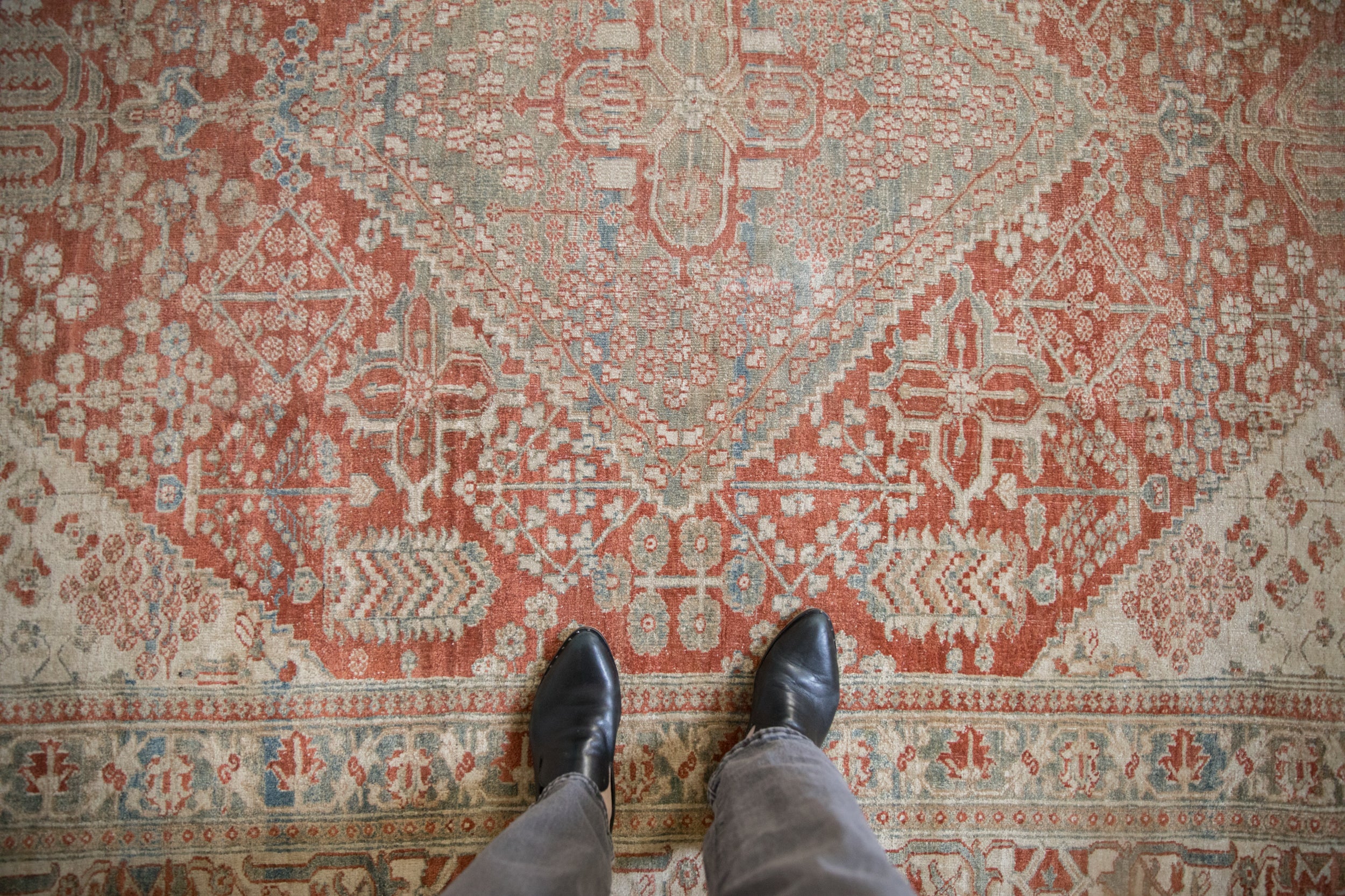 7.5x10 Vintage Distressed Joshegan Carpet