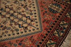 3x5 Vintage Distressed Abadeh Rug // ONH Item mc002241, Image 10