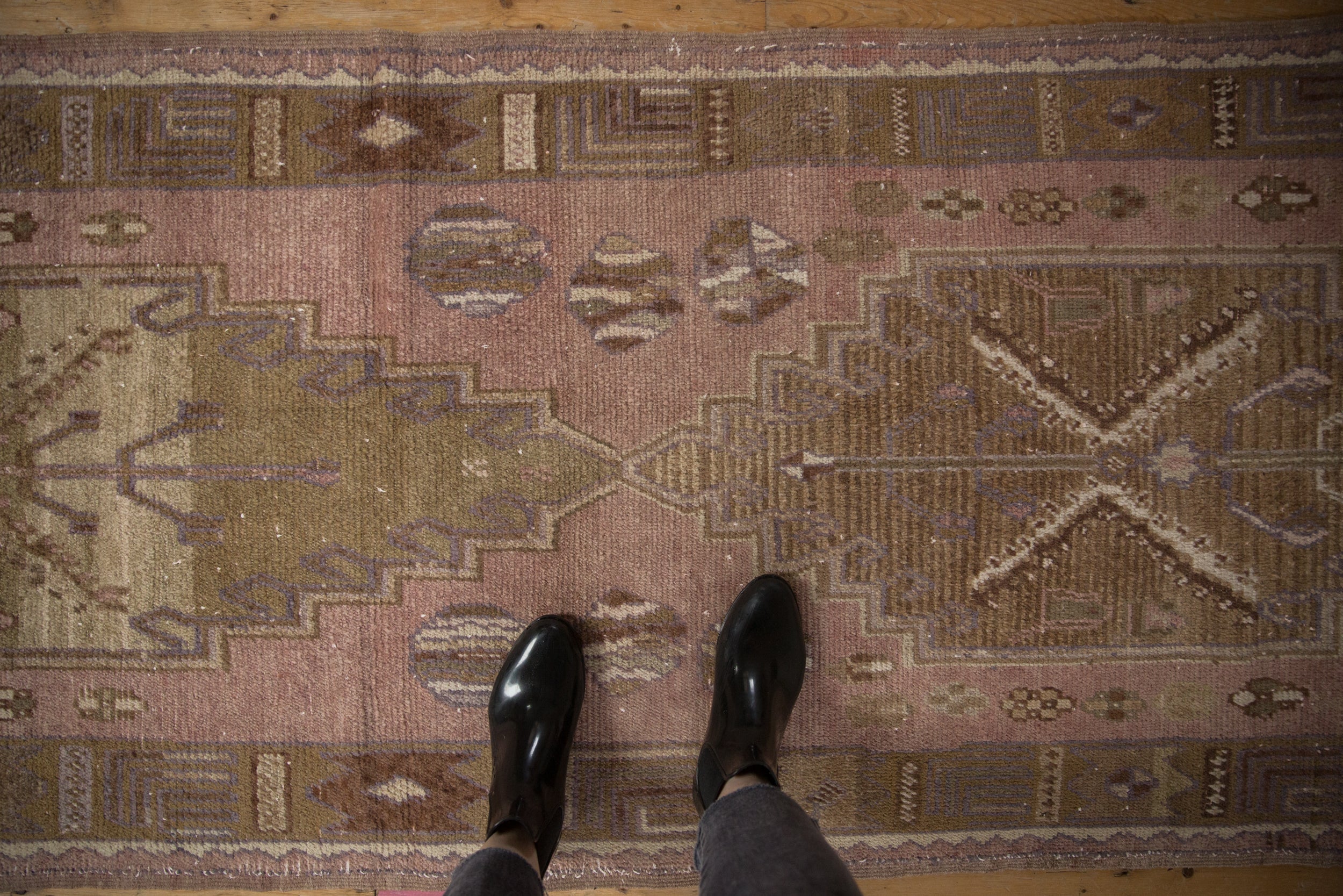 3.5x9.5 Vintage Distressed Oushak Rug Runner // ONH Item 10091 Image 1