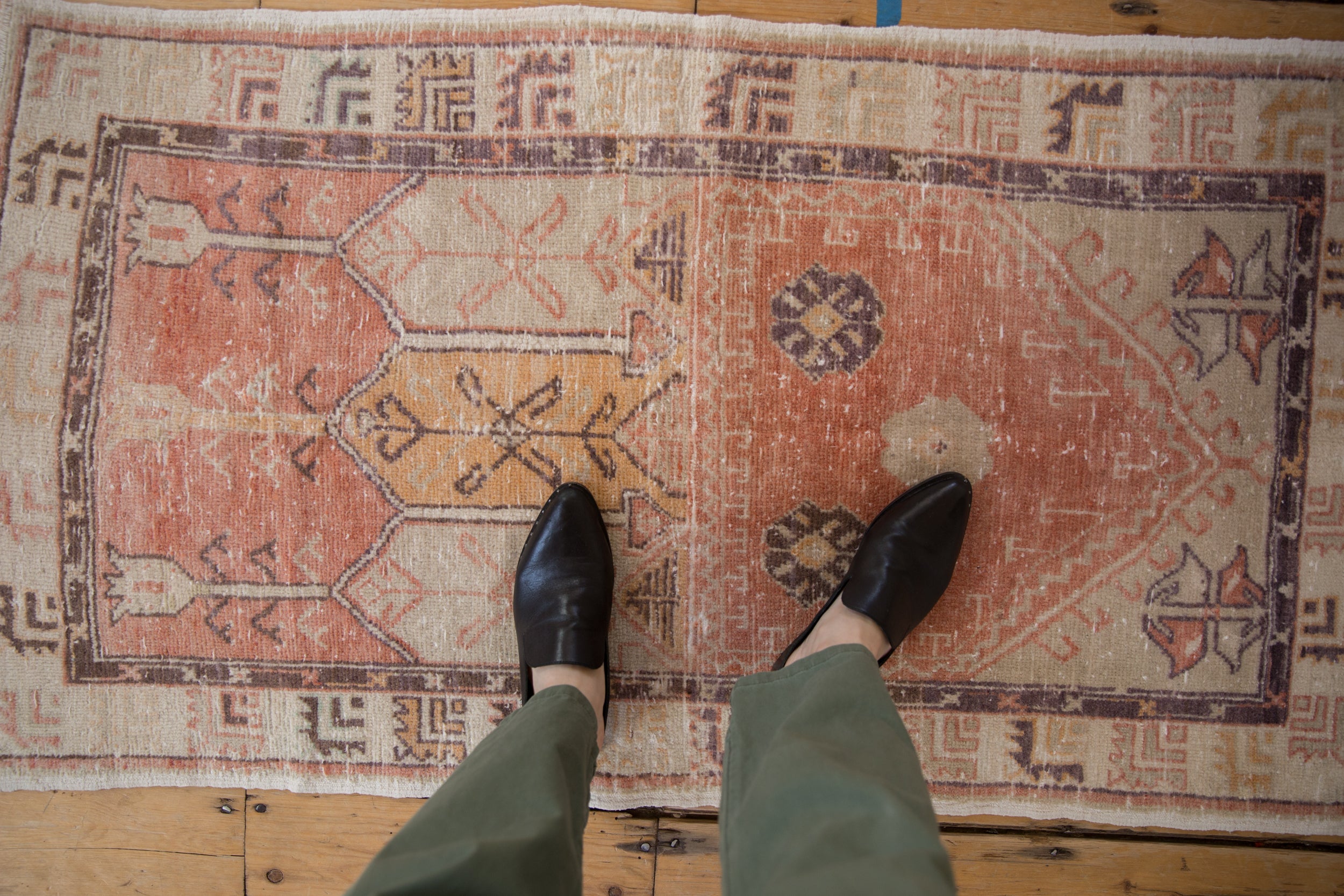 2.5x4.5 Vintage Distressed Oushak Rug // ONH Item 10094 Image 1