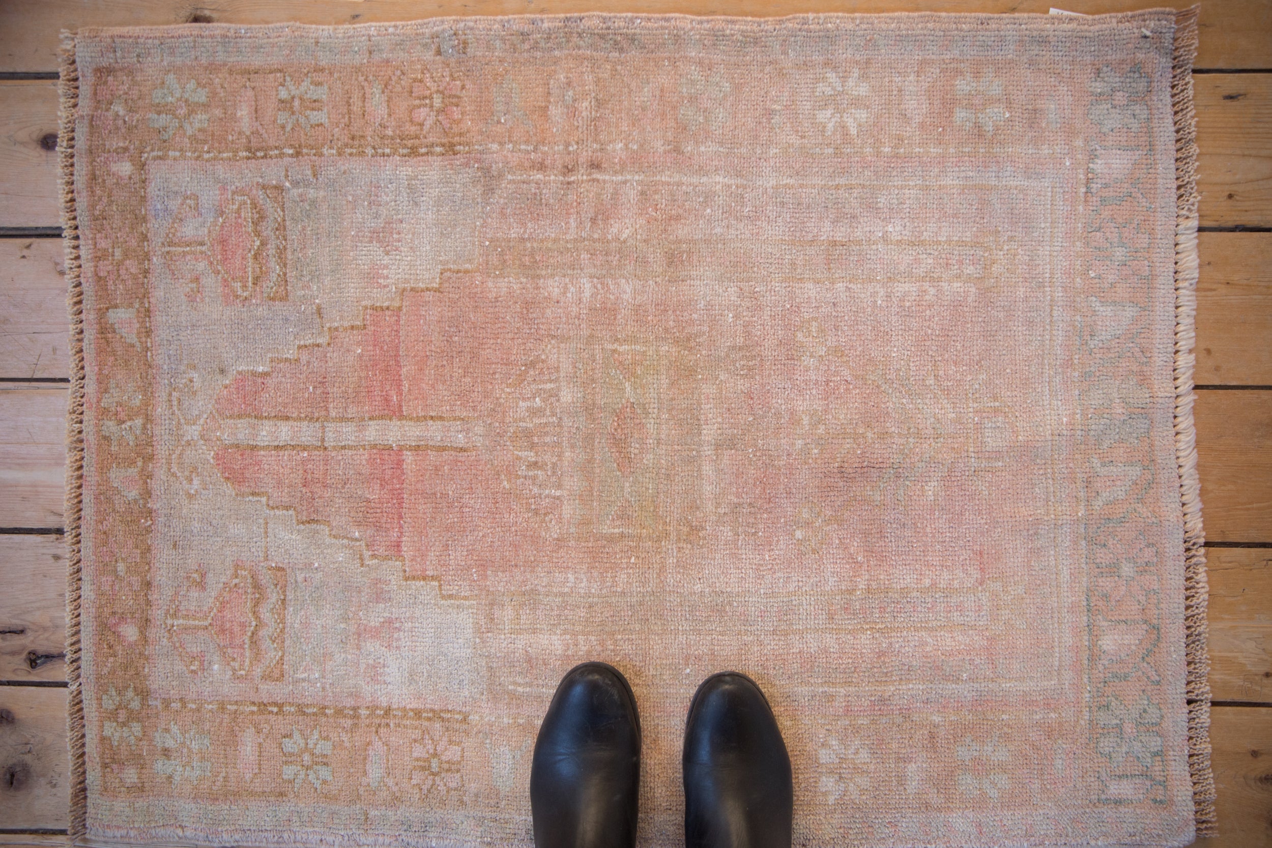 2.5x3.5 Vintage Distressed Oushak Rug // ONH Item 10196 Image 1