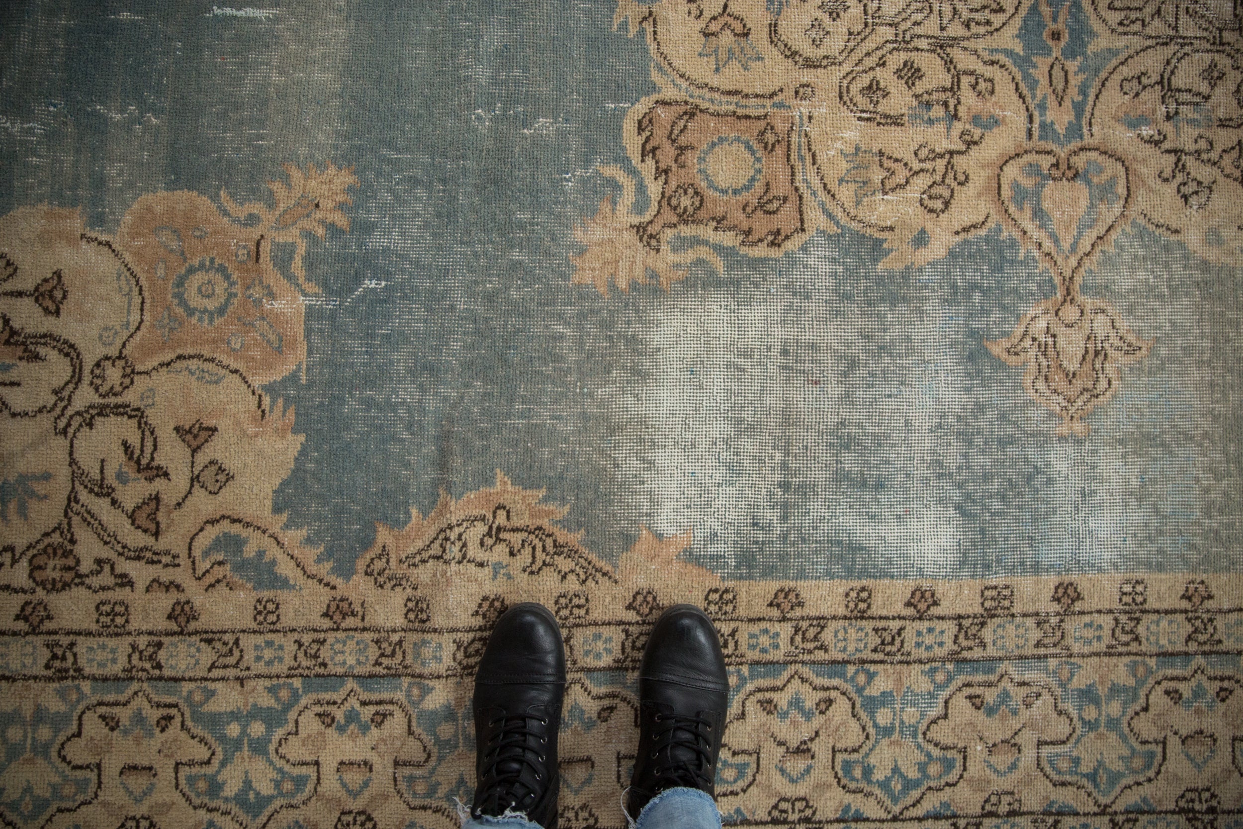 8x11.5 Vintage Sparta Carpet // ONH Item 10222 Image 1