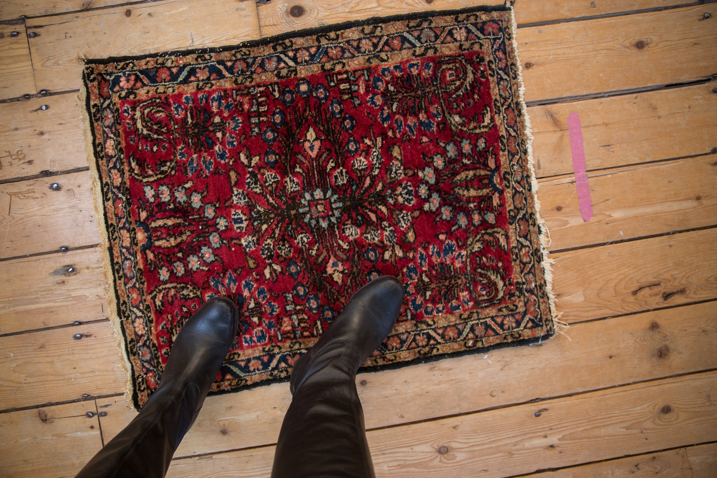 2x2.5 Vintage Lilihan Square Rug Mat // ONH Item 10226 Image 1