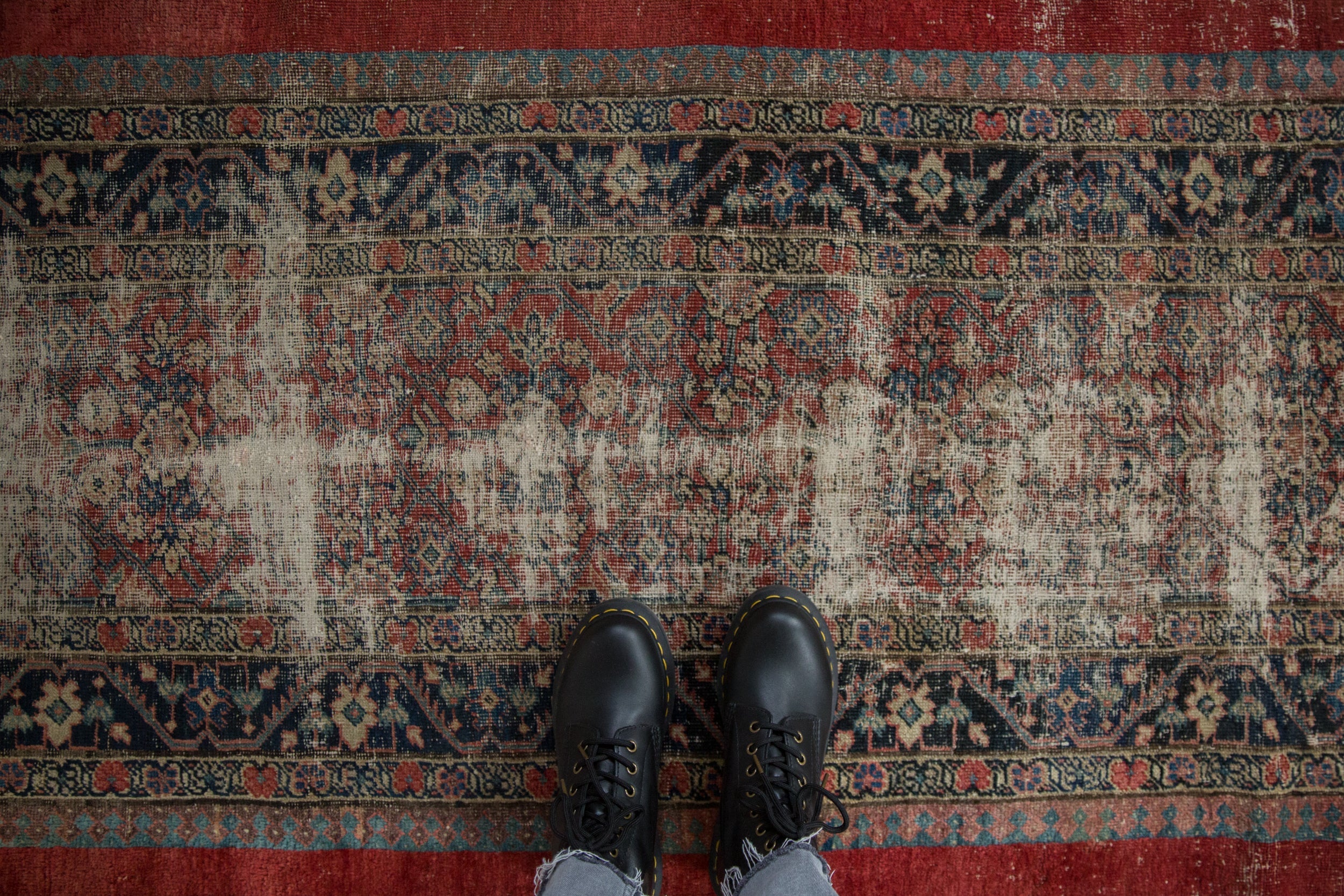 2.5x5.5 Antique Fine Fragment Serab Rug Runner // ONH Item 10267 Image 1