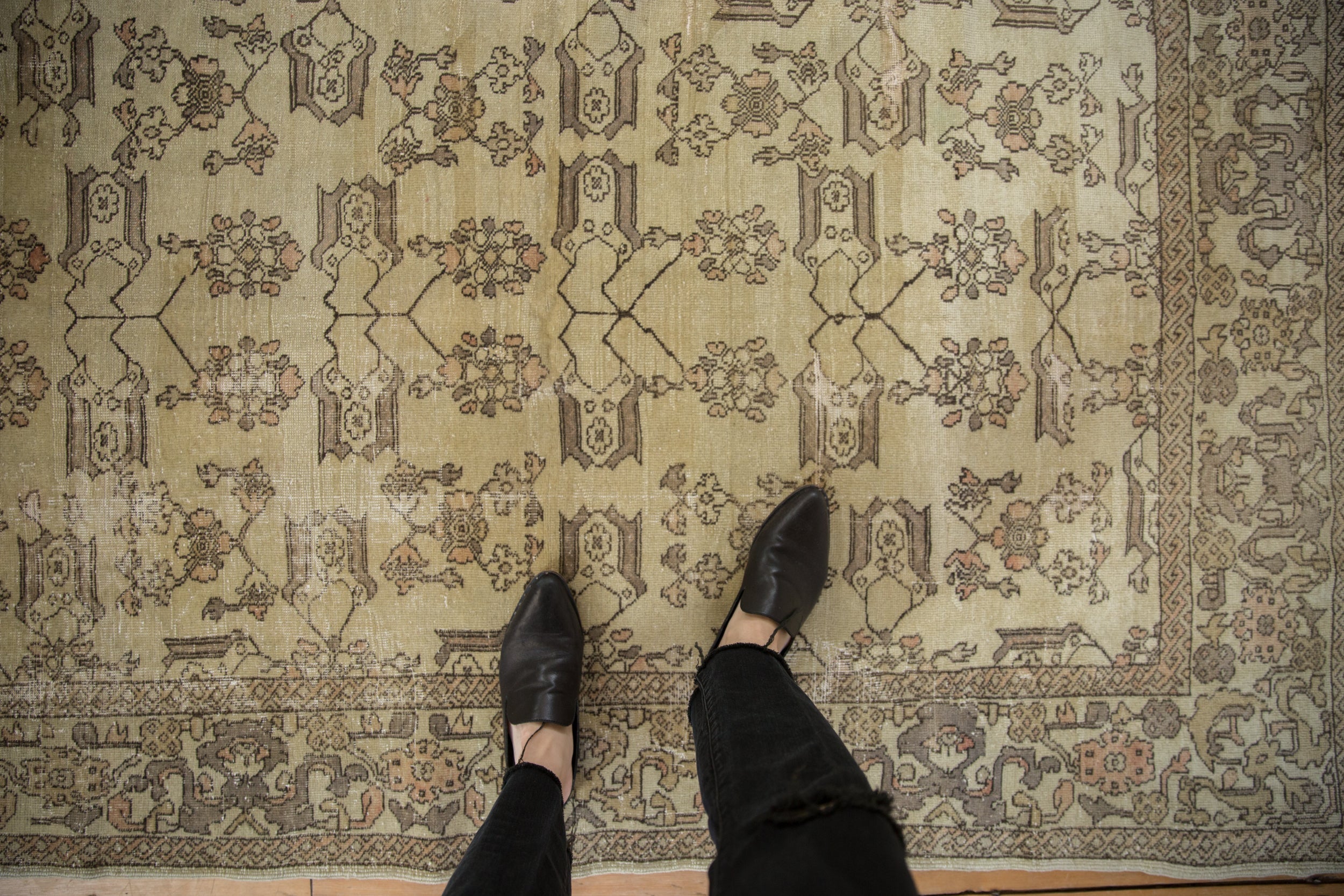 4.5x7 Vintage Distressed Oushak Rug // ONH Item 10394 Image 1