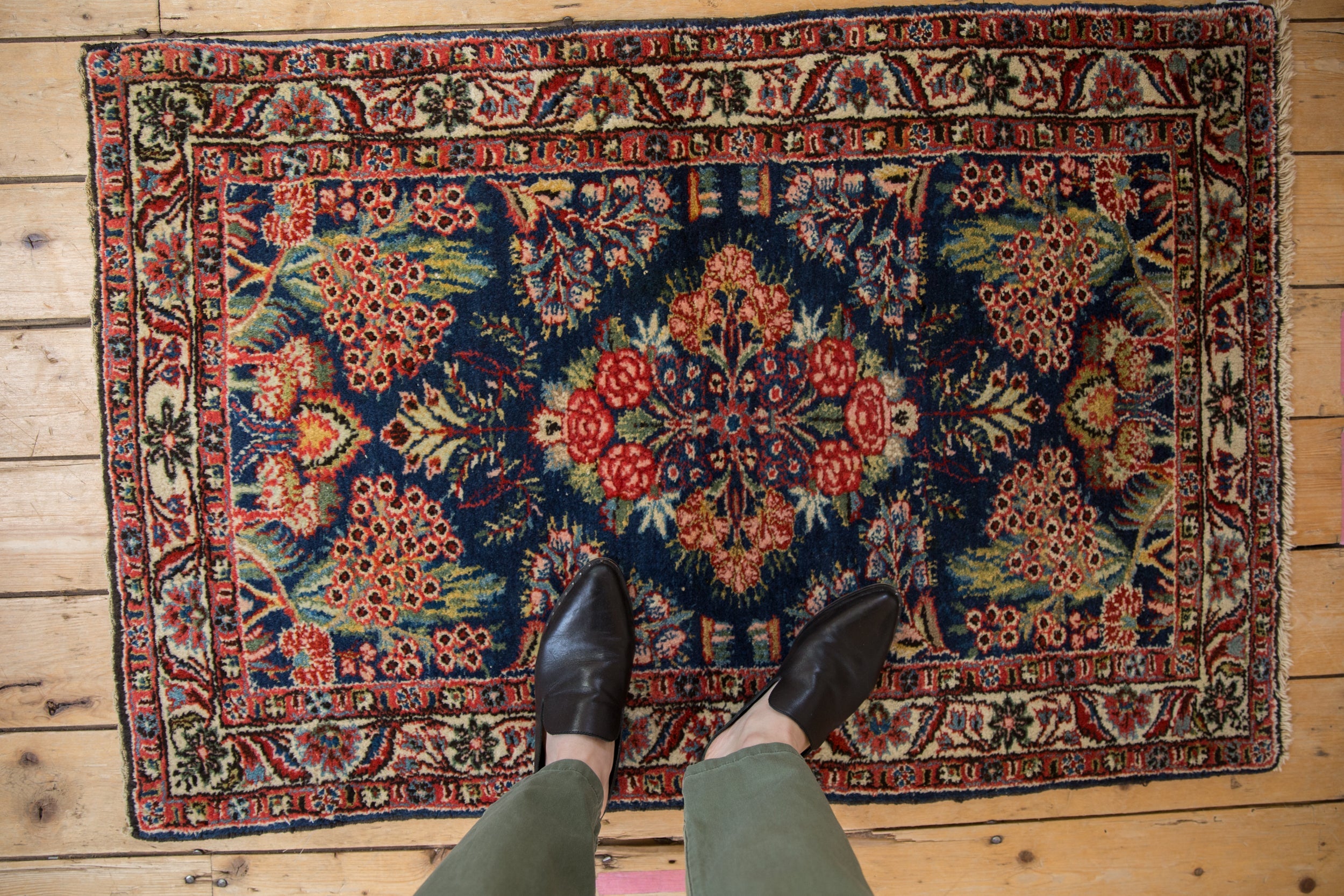 2.5x4 Vintage Fine Qazvin Rug // ONH Item 10422 Image 1