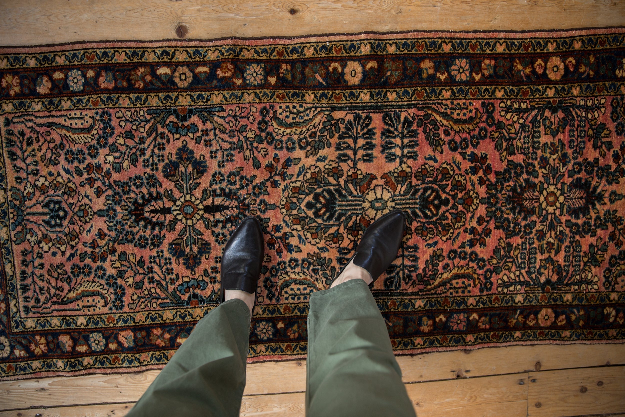 2.5x6.5 Vintage Distressed Lilihan Rug Runner // ONH Item 10427 Image 1