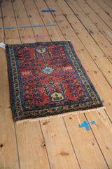 Finished white fringe and yellow, sapphire blue borders on Lilihan rug corner.