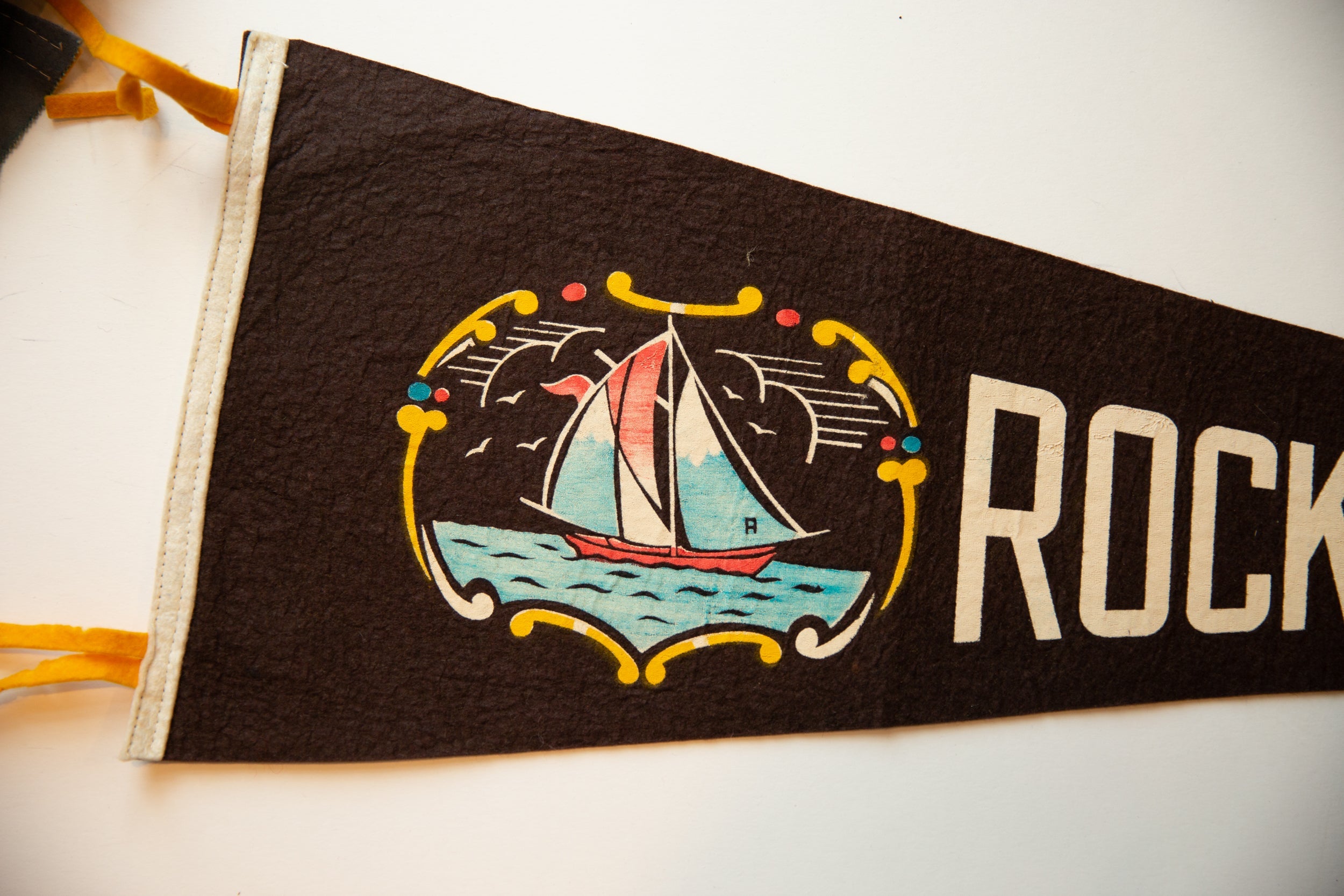 Vintage Rockland Maine Felt Flag // ONH Item 10496 Image 1