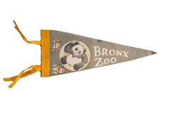 Vintage Bronx Zoo Felt Flag // ONH Item 10502