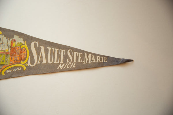 Vintage Sault Ste Marie Michigan Felt Flag // ONH Item 10503 Image 2