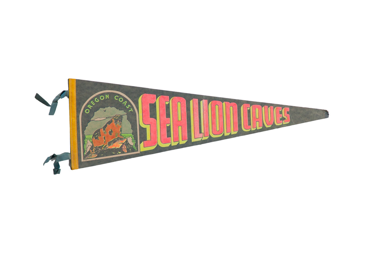 Vintage Sea Lion Caves Oregon Coast Felt Flag // ONH Item 10562