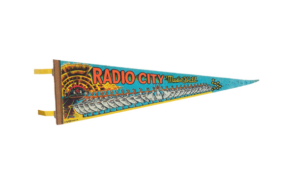 Vintage Radio City Music Hall NYC Felt Flag // ONH Item 10575