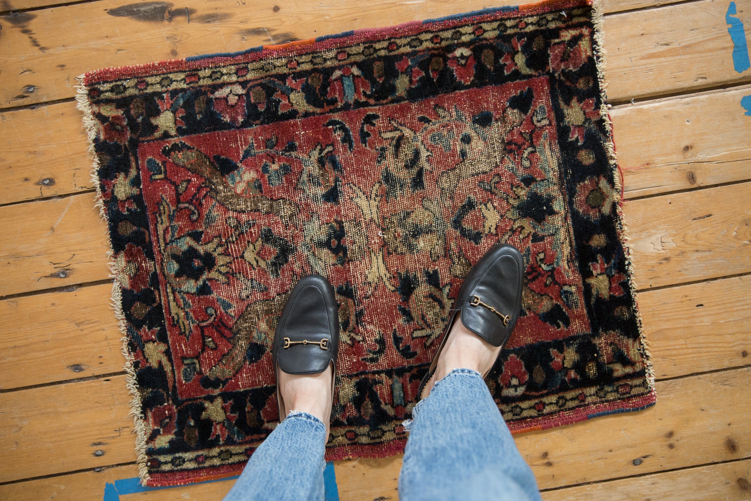 2x2.5 Vintage Lilihan Square Rug Mat // ONH Item 10618 Image 1