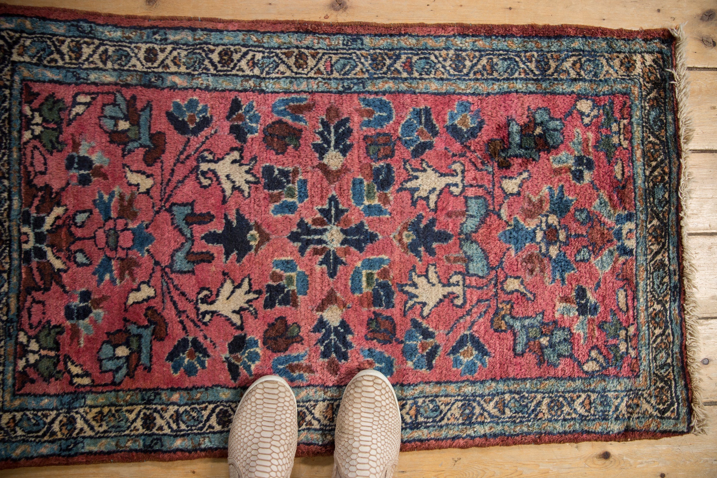2.5x4 Vintage Lilihan Rug // ONH Item 10622 Image 1