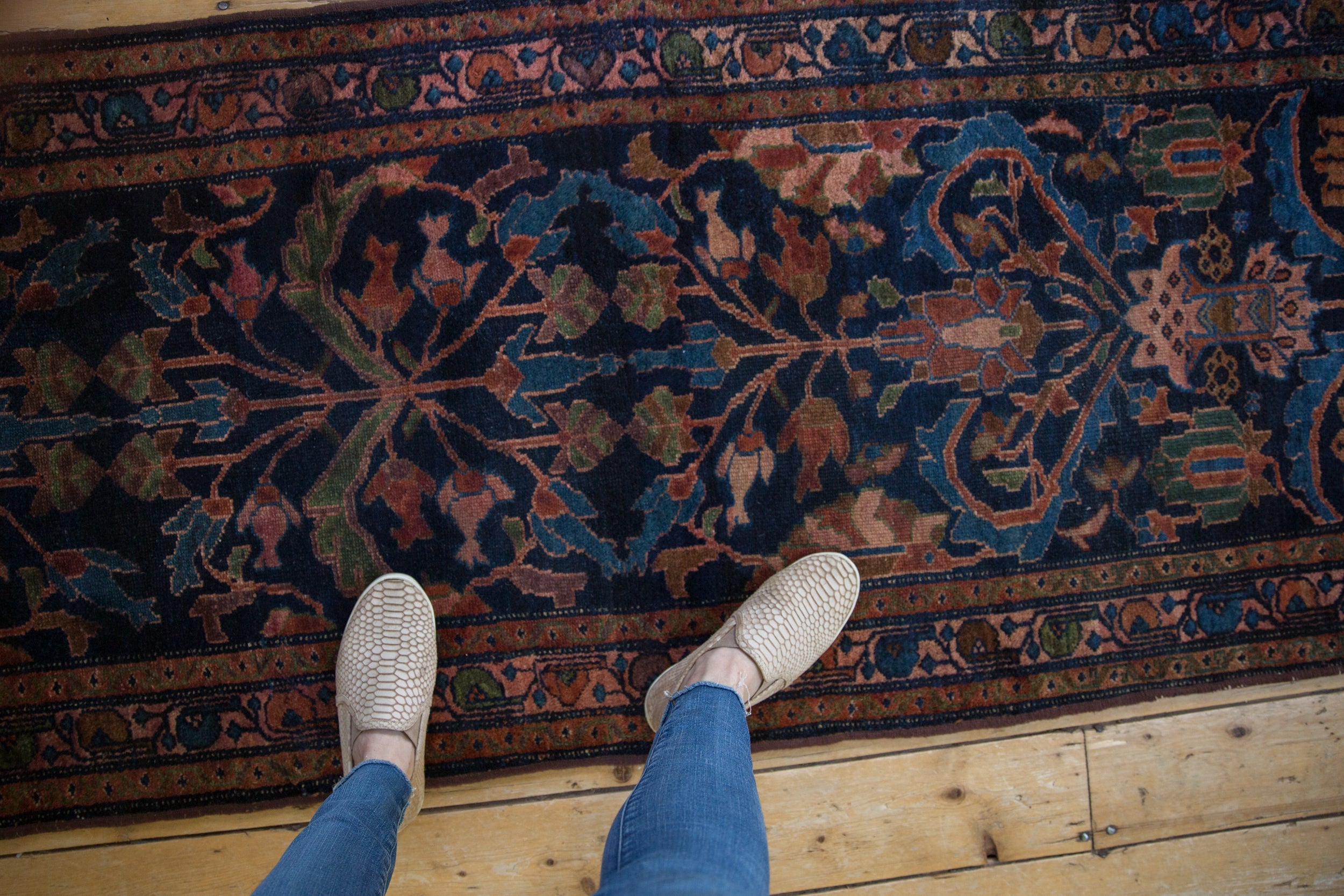 2.5x10 Vintage Fine Lilihan Rug Runner // ONH Item 10632 Image 1