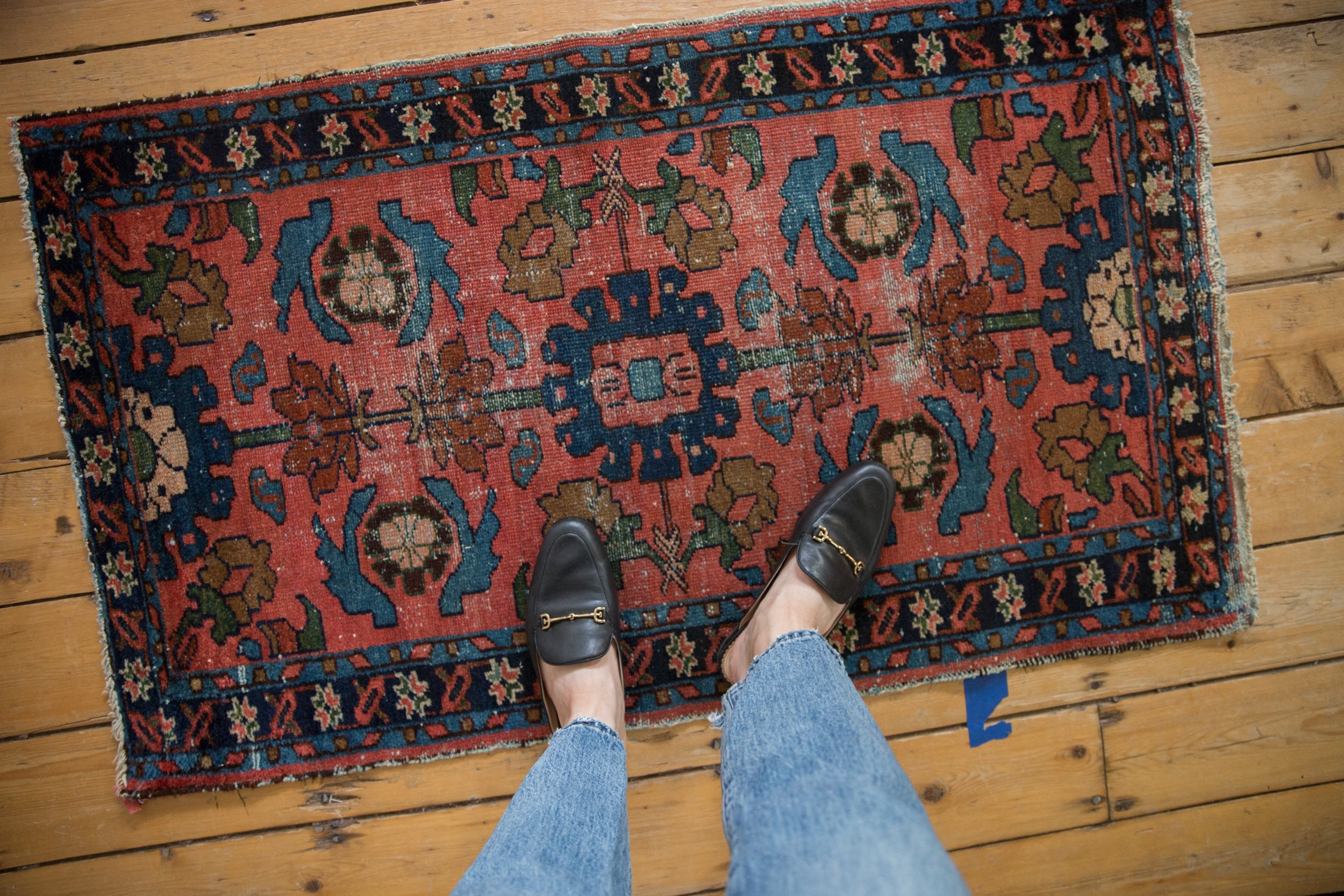 2.5x4 Vintage Lilihan Rug // ONH Item 10637 Image 1