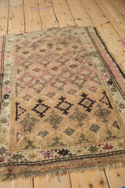 2.5x4 Vintage Caucasian Rug // ONH Item 10677 Image 4