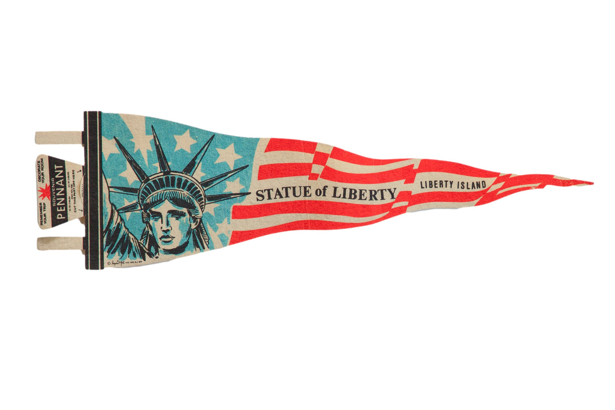 Vintage Statue of Liberty Felt Flag // ONH Item 10682