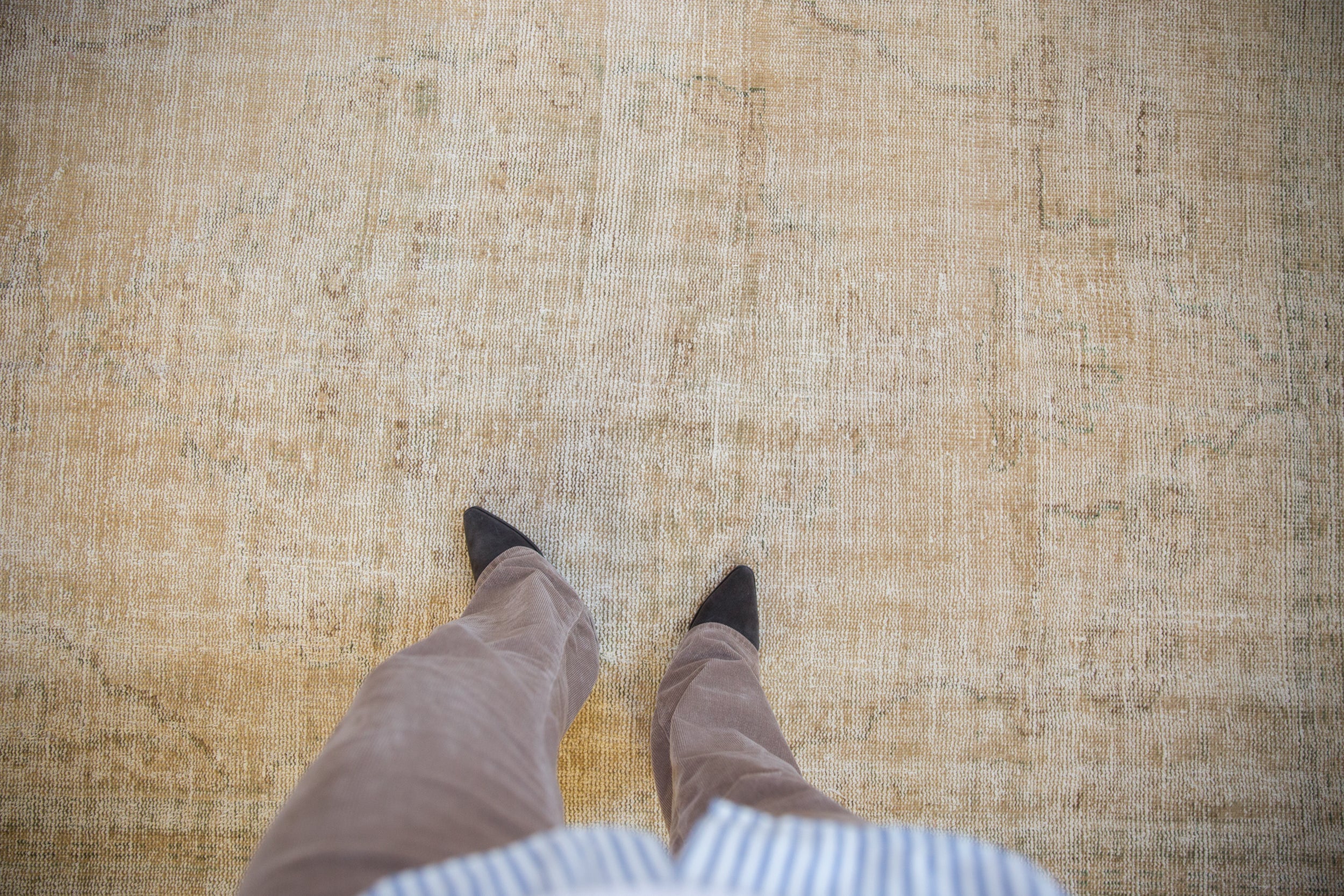 6x9 Vintage Distressed Oushak Carpet // ONH Item 10717 Image 1