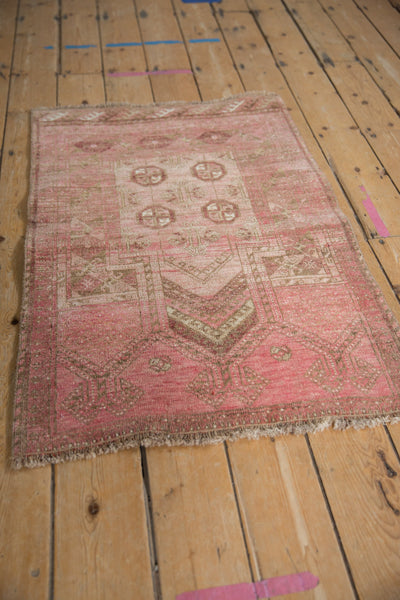 2.5x3.5 Vintage Distressed Daulatabad Rug // ONH Item 10726 Image 4