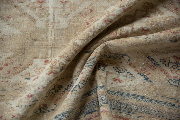 5.5x9 Vintage Distressed Kayseri Carpet // ONH Item 10727 Image 8