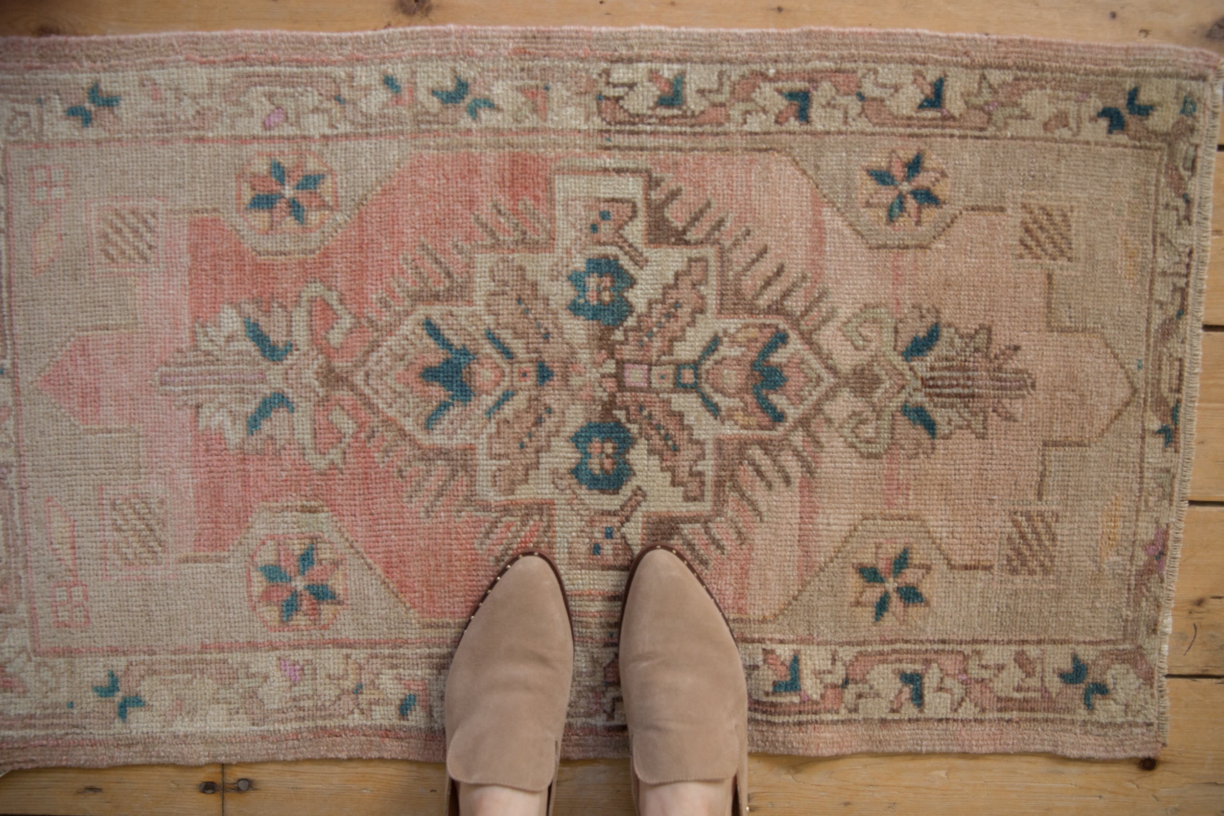 2x3.5 Vintage Distressed Oushak Rug // ONH Item 10754 Image 1