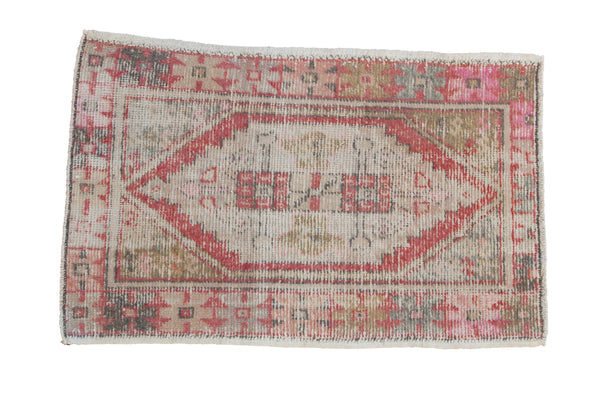 2.5x4 Vintage Distressed Oushak Rug // ONH Item 10809