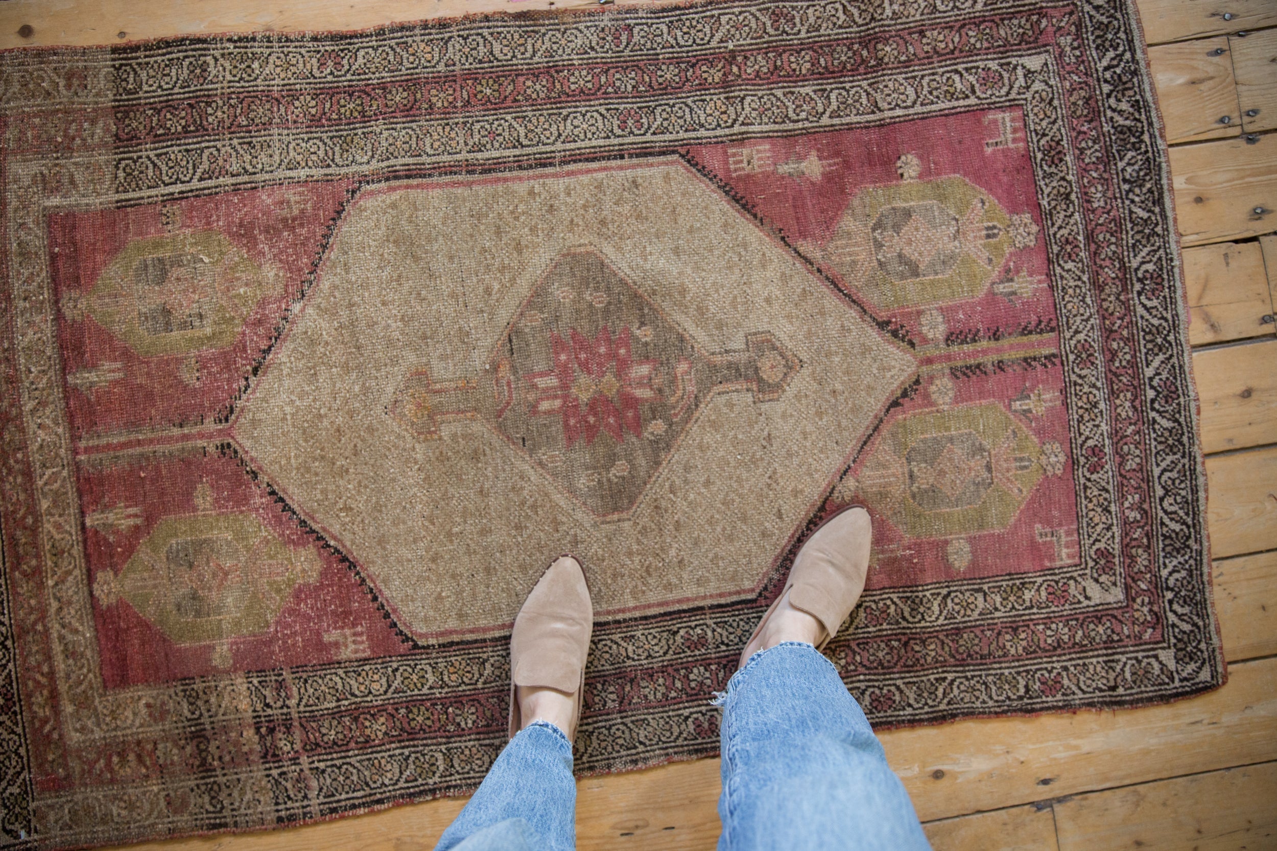 3.5x5.5 Vintage Distressed Kurdish Hamadan Rug // ONH Item 10880 Image 1