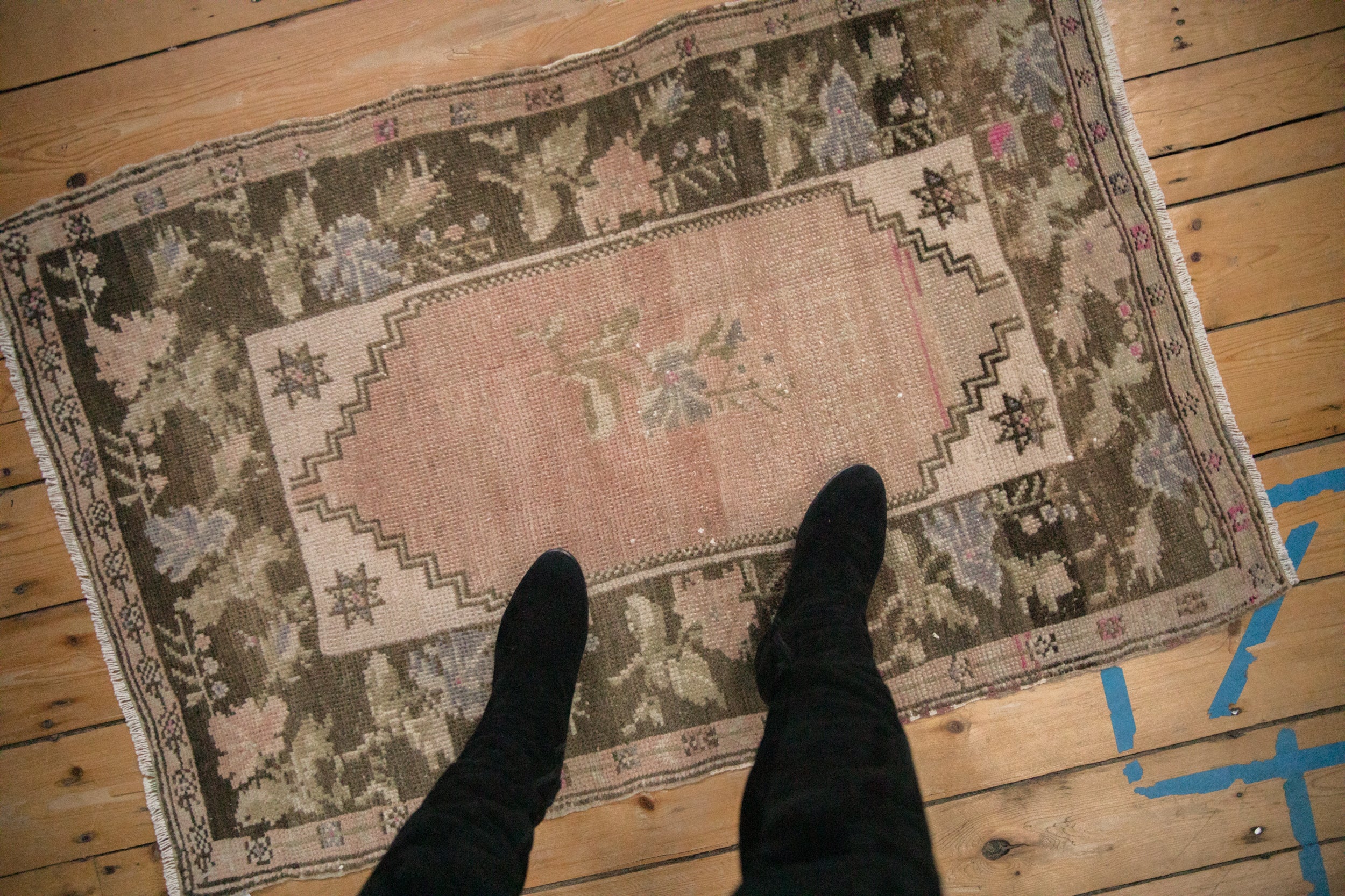 2.5x4 Vintage Distressed Oushak Rug // ONH Item 10890 Image 1