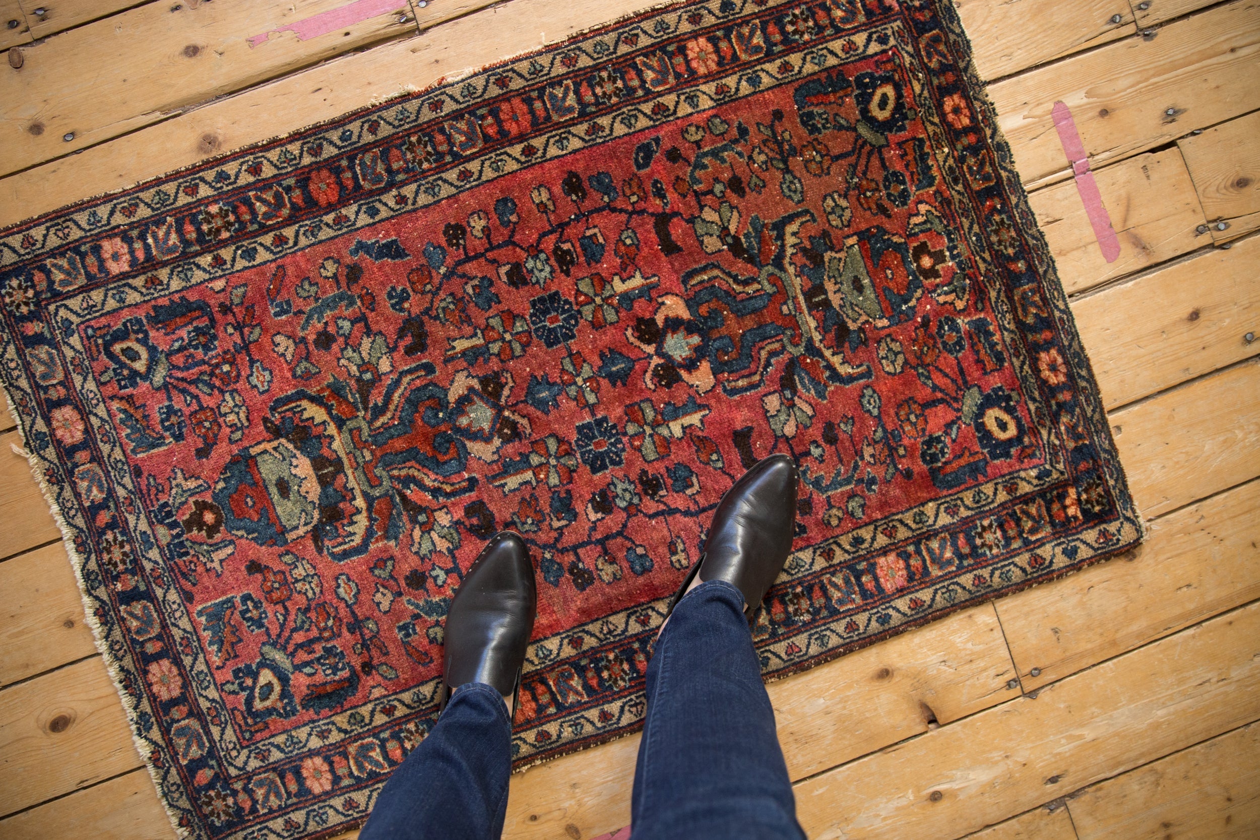 2.5x4 Vintage Fine Lilihan Rug // ONH Item 10907 Image 1